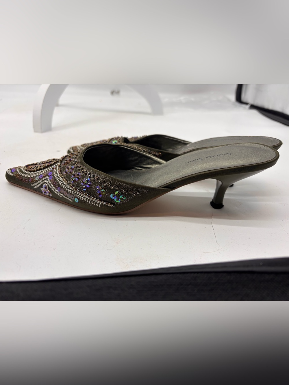 Amanda Smith Olive Green Embellished Open-Toe Kitten Heel Mules